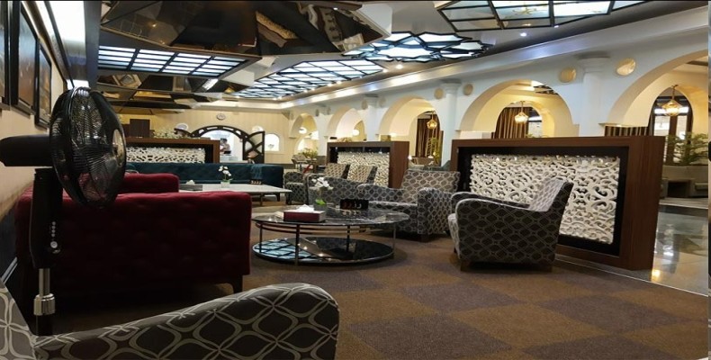 سالن CIP فرودگاه مهرآباد تهران با طراحی سنتی و امکانات پذیرایی اختصاصی برای مسافران